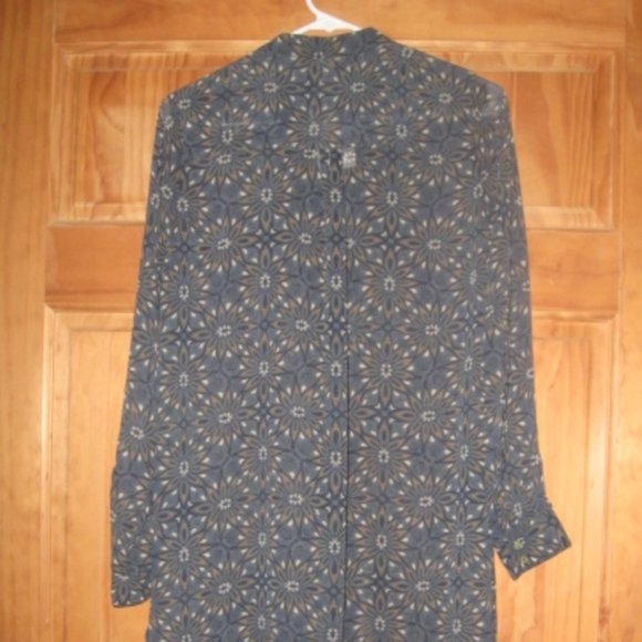 H&M Long Sleeve Button Up Dress - Picture 3 of 4